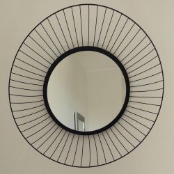 miroir moderne dans la chambre d'hôte Jarnioux à Theizé